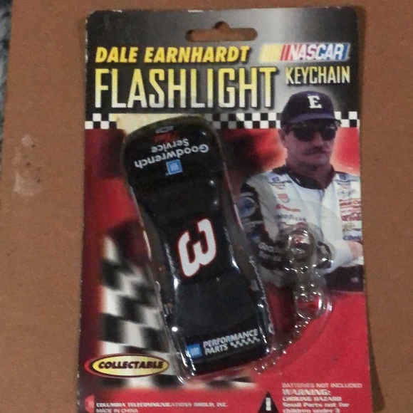 Dale Earnhardt Keychain flashlight - Picture 2 of 6